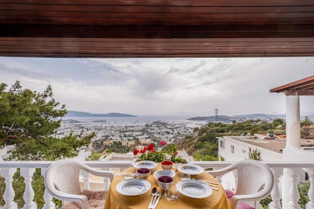 Bodrum Burcu Villa , Magnificent Sea View, Cozy, Free Otopark, Free Wifi Exterior photo